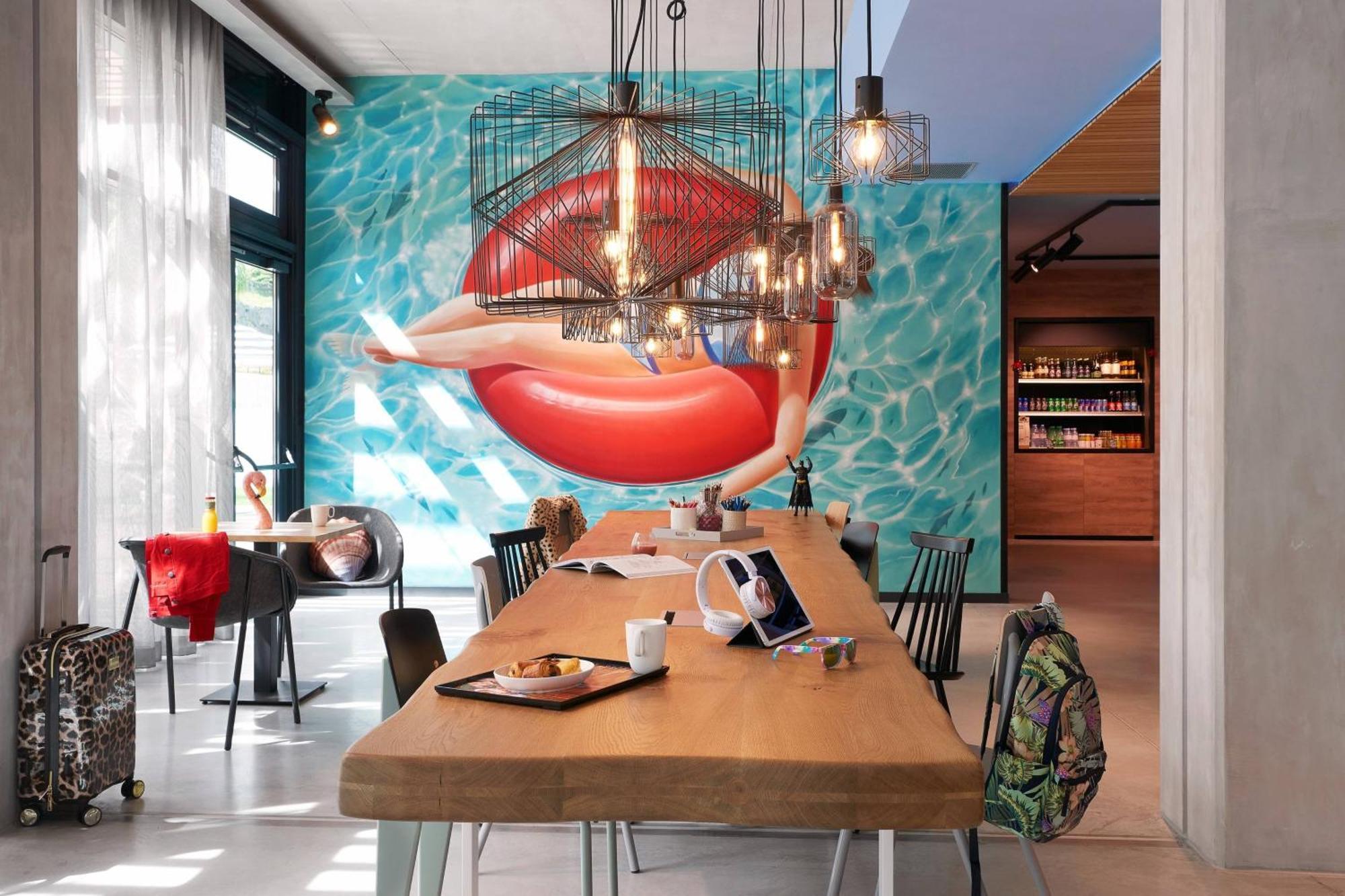 Moxy Sophia Antipolis Hotel Biot Buitenkant foto