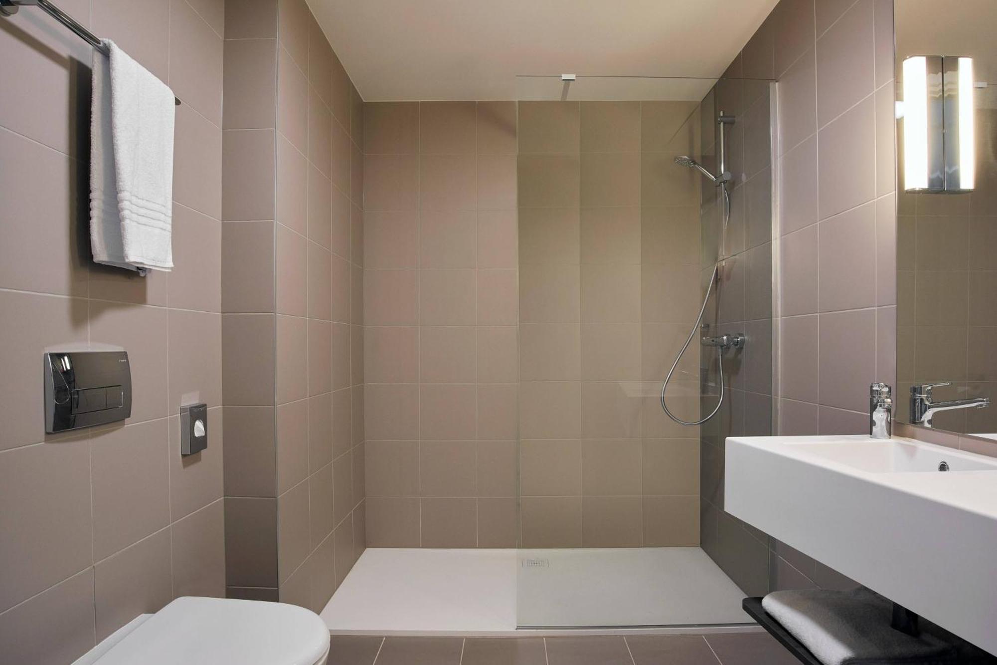 Moxy Sophia Antipolis Hotel Biot Buitenkant foto